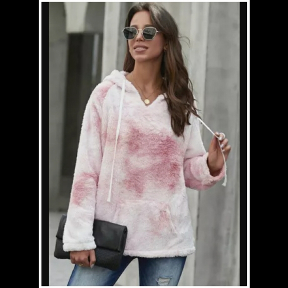‼️CLEARANCE PRICE FIRM‼️🎉💕Pink V-neck Tie-dye Plush Pullover Hoodie💕 - Picture 4 of 7